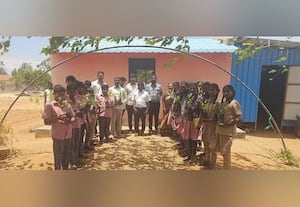  தோட்டக்கலை பண்ணையில் பயிற்சி பள்ளி மாணவர்கள் உற்சாகம்