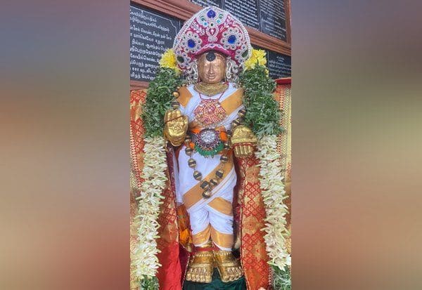 மதுரை புறப்பட்ட மாணிக்கவாசகர்