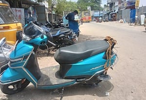  தேவிபட்டினம் ரோட்டோரம் ஆக்கிரமிப்புகள் அதிகரிப்பு