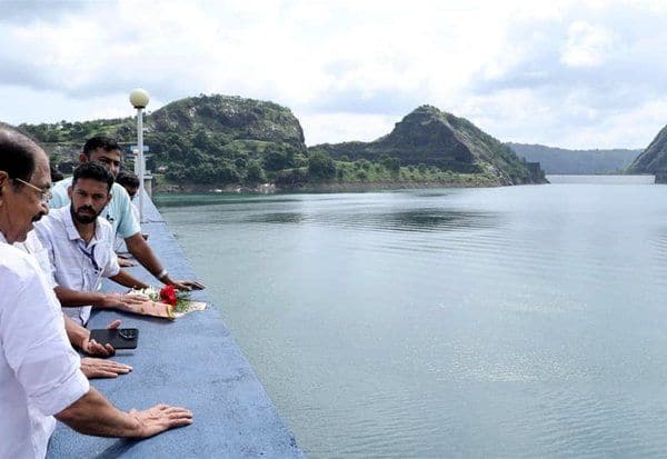  இடுக்கி அணையை ஆண்டு முழுதும் காண நடவடிக்கை