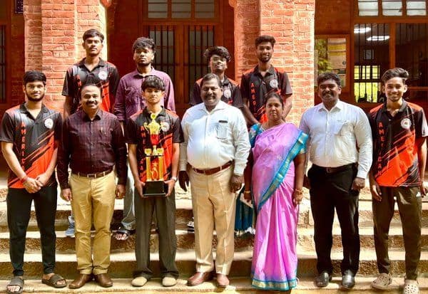  மதுரையில் பாட்மின்டன் போட்டி