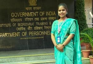 டில்லியில் 3 மாத கர்ப்பிணி அரசு அதிகாரி தற்கொலை; போலீசார் விசாரணை
