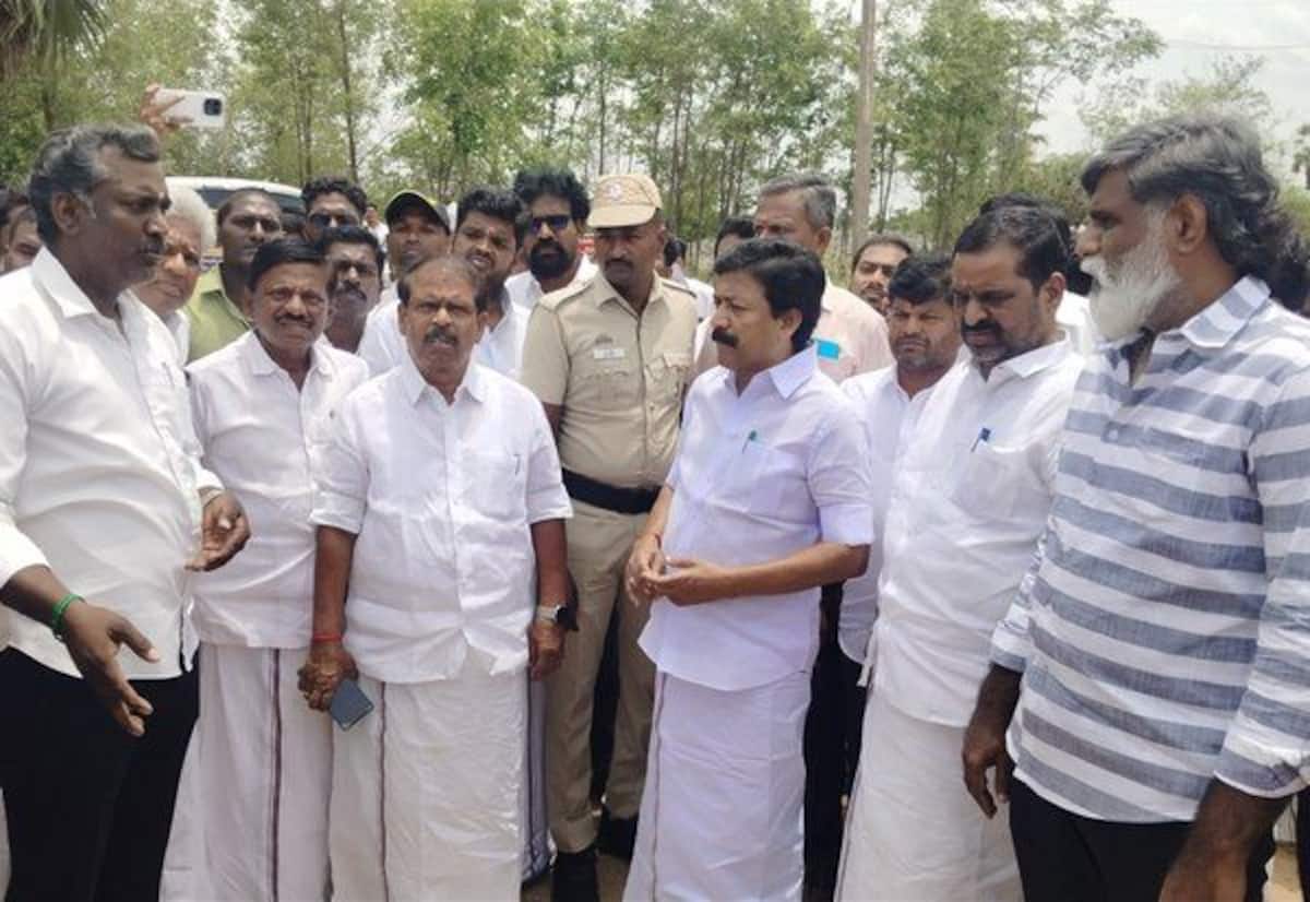 நடுவனந்தல் கிராமத்தில் திறந்த டாஸ்மாக்கை மூடுவதற்கு நடவடிக்கை எடுக்க வேண்டும் அ.தி.மு.க., ‘மாஜி’ அமைச்சர் சண்முகம் கோரிக்கை