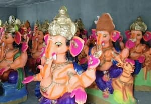  சதுர்த்திக்காக குன்றக்குடியில் விநாயகர் சிலைகள் தயார்