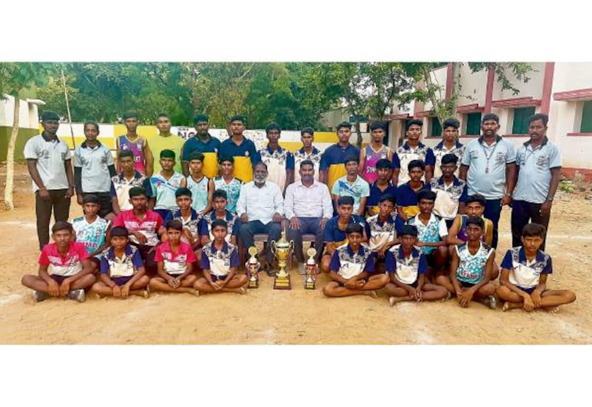சரக அளவிலான தடகள போட்டி ஸ்டான்லி ஒட்டுமொத்த சாம்பியன்