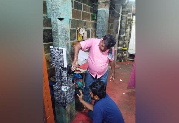  மத்திய கல்வெட்டு ஆய்வாளர்கள் திருச்சி அன்பில் கோவிலில் ஆய்வு
