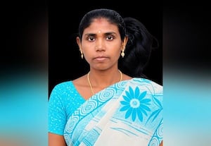  காதல் தகராறில் ஒரே குடும்பத்தில் 3 பேர் தற்கொலை முயற்சி; தாய் பலி