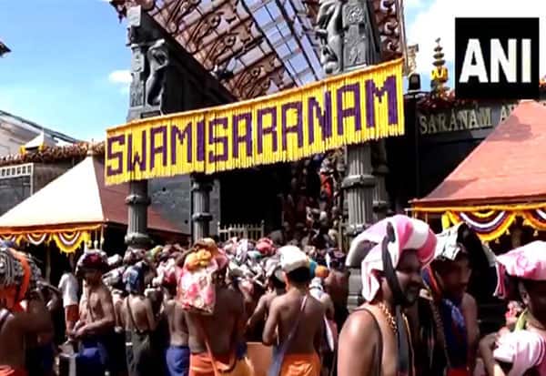 திருவோண பூஜைகளுக்காக சபரிமலை நடை திறப்பு!
