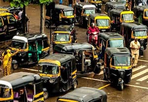 டிரைவர்களுக்கு மராத்தி கட்டாயம் என்ற விதி அமல்; மும்பையில் ஆட்டோ, டாக்சி கிடைக்காமல் மக்கள் அவதி