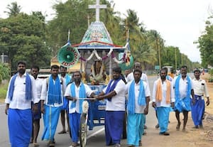  வேளாங்கண்ணி திருவிழாவிற்கு கிறிஸ்துவர்கள் பாதயாத்திரை