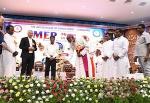  புதுச்சேரி பெத்தி செமினார் பள்ளியில் பாரீஸ் மறைபரப்பு சபை ஆண்டு விழா