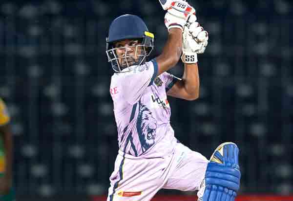 கோவை அணி அபார ஆட்டம்: திருச்சி பவுலர்கள் தடுமாற்றம்