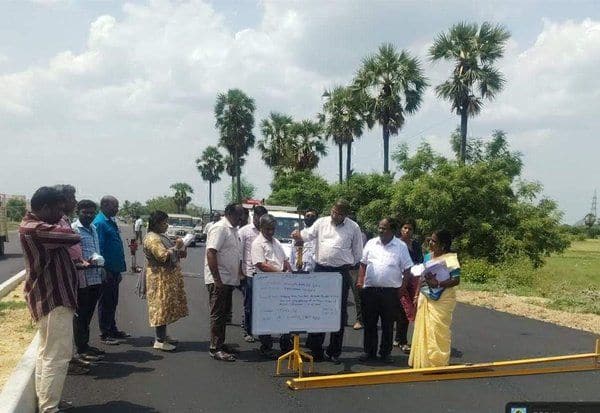  செஞ்சியில் நான்கு வழிச் சாலை விரிவாக்க பணி ஆய்வு