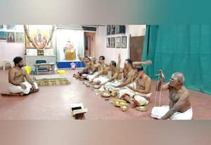  பிராமணர்கள் பூணுால் அணியும் நிகழ்ச்சி