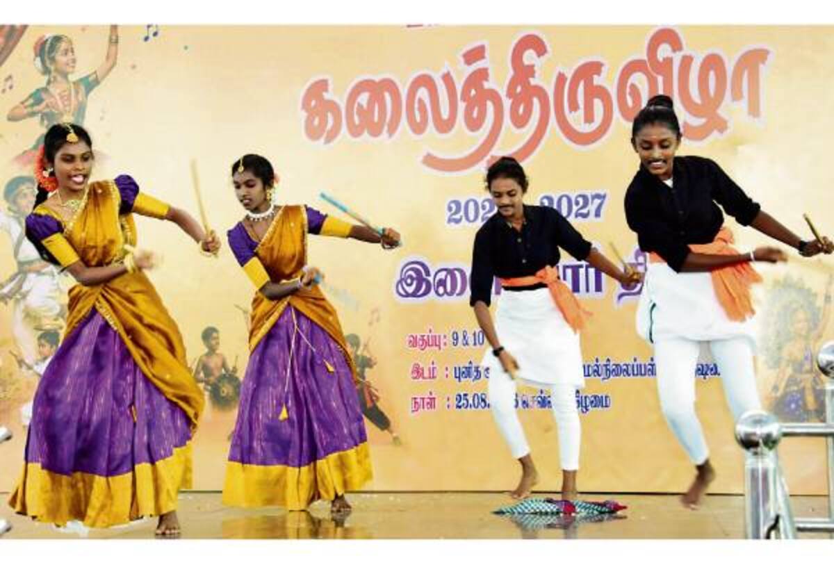 மாவட்ட கலைத்திருவிழா போட்டிகள் 1,210 மாணவ, மாணவியர் பங்கேற்பு