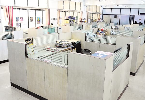 ஒரு நாள் தற்செயல் விடுப்பு எடுத்து மாநகராட்சி அலுவலர்கள் போராட்டம்