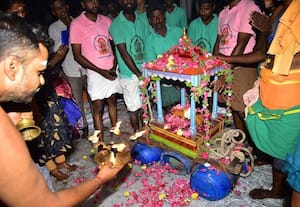  திருவேடகத்தில் ஏடு எதிரேறிய விழா