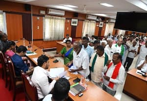    பயிர்களை சேதப்படுத்துகிறான்... 'வேட்டையன்!':கலெக்டரிடம் விவசாயிகள் புகார்