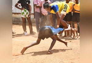  போட்டி ஒரு நாள் பயணம் பல நாள்