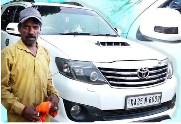  'டொயோடா பார்ச்சூனர்' காரில் பணிக்கு வரும் துப்புரவு பணியாளர்