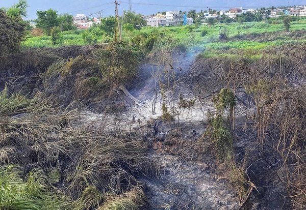 அரண்மனைபுதுார் அருகே குப்பையால் தீ விபத்து