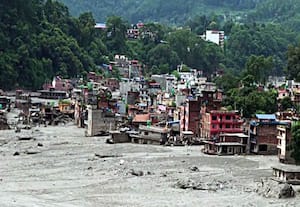 145 Andhra pilgrims reach Nepal border, 13 more to be traced