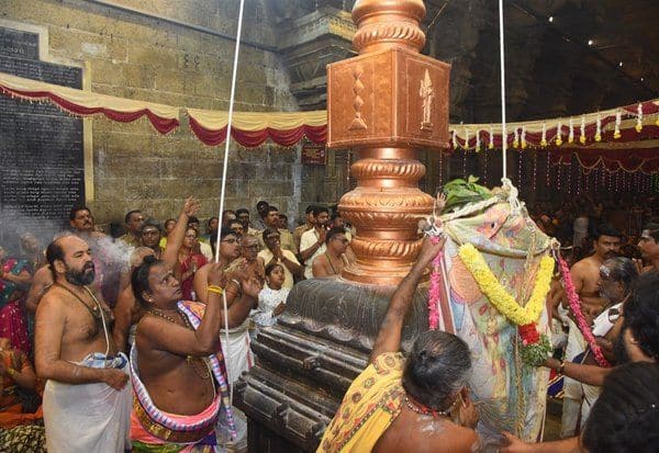  திருச்செந்துாரில் ஆவணி திருவிழா கொடியேற்றம்