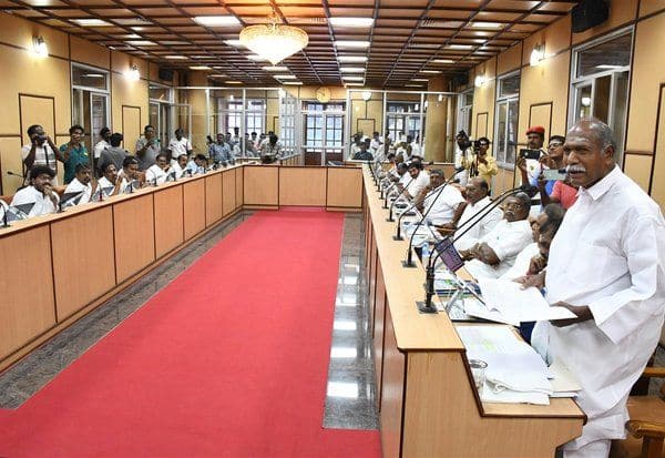 அரசு துறைகளில் காலி பணியிடங்கள் நிரப்பப்படும்: சட்டசபையில் முதல்வர் அறிவிப்பு