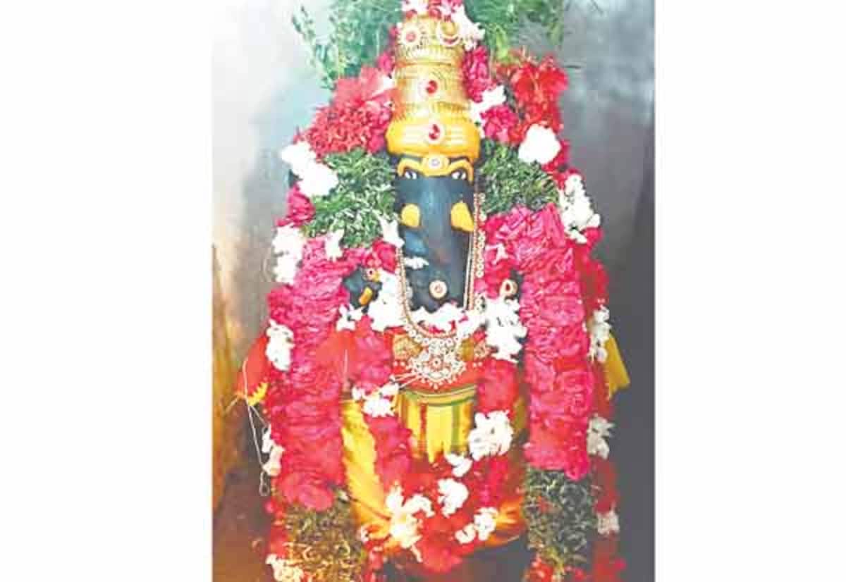 முத்தனுார் வருண கணபதி கோவிலில் ஆவணி சதுர்த்தி