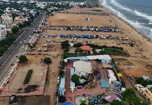 பெசன்ட் நகர் கடற்கரையில் பெருகும் கடைகளுக்கு கிடுக்கிப்பிடி! மேம்பாட்டுக்கு ரூ.10 கோடி ஒதுக்கியது மாநகராட்சி