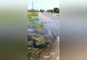 காவிரி குடிநீர் குழாயில் பல இடங்களில் உடைப்பால் ﻿வீணாகிறது: பைப்லைன்கள் மீது 4 வழிச்சாலை அமைத்ததால்
