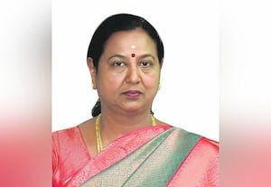  ஒரு விஷயத்தை 2 மணி நேரம் பேசுவதா? பிரேமலதா கோபம்