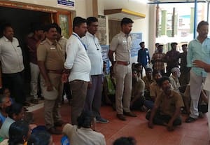  துா ய்மை பணியாளர்கள் உள்ளிருப்பு போராட்டம்