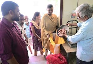  202 ரேஷன் கடைகளில் மானிய விலையில் வெங்காயம் விற்பனை-
