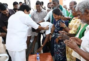  'நிலத்தை திருப்பி கொடுங்கள்' அமைச்சரிடம் கெஞ்சிய மக்கள்