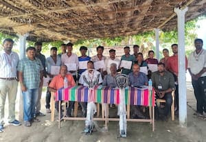  தென்னை மரம் ஏறுவதற்கு தொழில் வாய்ப்பு பயிற்சி