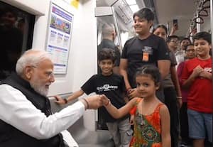 டில்லி மெட்ரோவில் பயணம்; பிரதமர் மோடி பகிர்ந்த வீடியோ வைரல்