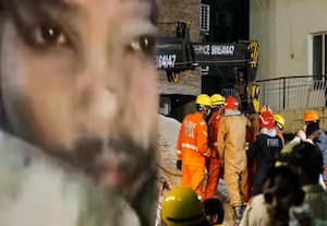 மனதை உலுக்கிய 11 விநாடி வீடியோ...  டில்லி கட்டட இடிபாடுகளில் சிக்கியபடி உதவி கேட்ட மாணவன் மீட்பு