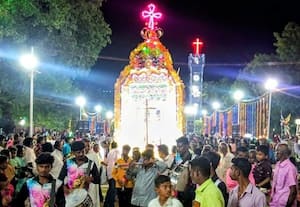  சர்ச் திருவிழா தேர்பவனி