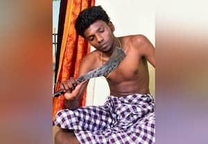  அரிவாளுடன் 'ரீல்ஸ்' வாலிபர் கைது
