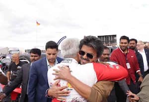 ஆரத்தழுவிய அஜித் - விஜய்;  ரசிகர்கள் நெகிழ்ச்சி: பந்தயத்தில் மூன்றாம் இடத்தை பிடித்த அஜித் குழுவினர் 