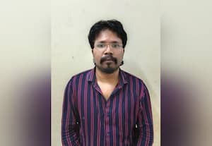 கழிவறையில் வீடியோ வாலிபருக்கு தர்ம அடி