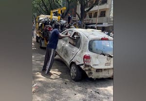  போலீஸ் நிலையங்களில் நிறுத்தப்பட்டிருக்கும்  வாகனங்களை அப்புறப்படுத்தும் பணி துவக்கம்
