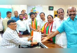அ.தி.மு.க., வேட்பாளர் கணிதா வேட்பு மனு தாக்கல்