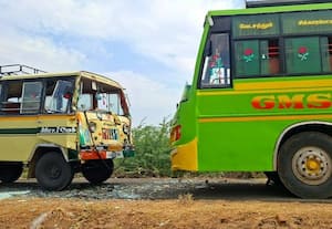  வேன் மீது மோதிய மினிபஸ்