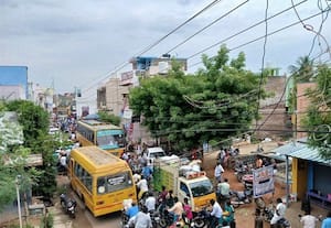 கச்சிராயபாளையத்தில் ஒரு மணி நேரம் டிராபிக் ஜாம்