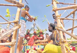 பெரியகாண்டியம்மன் கோவில் கும்பாபிஷேக விழா கோலாகலம்