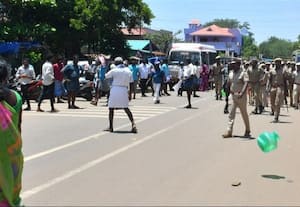 Sivagangai double murder Relatives stage protest at Kalaiyarkovil,chased away with lathis , arrested