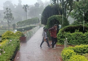  கொடைக்கானலில் 2 மணி நேரம் கனமழை
