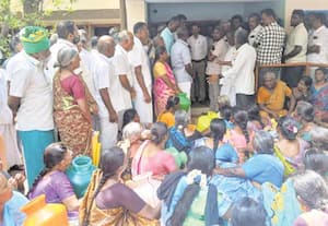 இரிபுரத்தில் குடிநீர் கேட்டு மக்கள் மறியல்